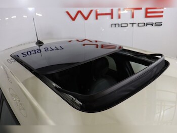 Used MINI Hatch 2022 for sale - 76821001: Photo