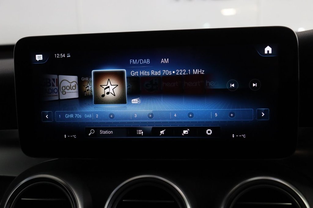 Used Mercedes-Benz GLC 2020 for sale - 76923320: Photo 10