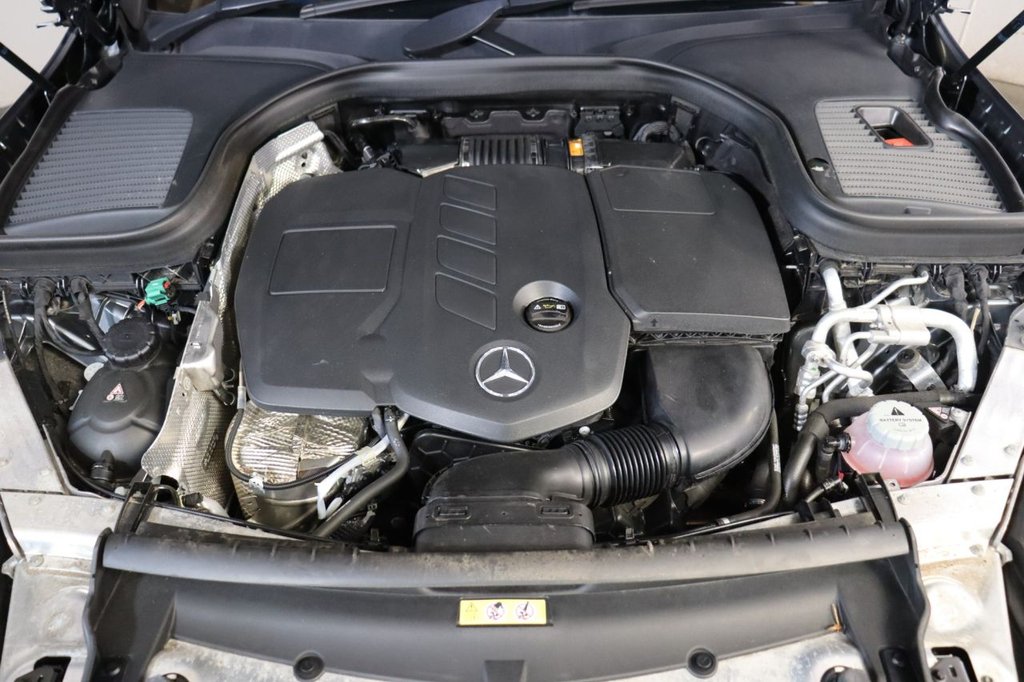 Used Mercedes-Benz GLC 2020 for sale - 76923320: Photo 19