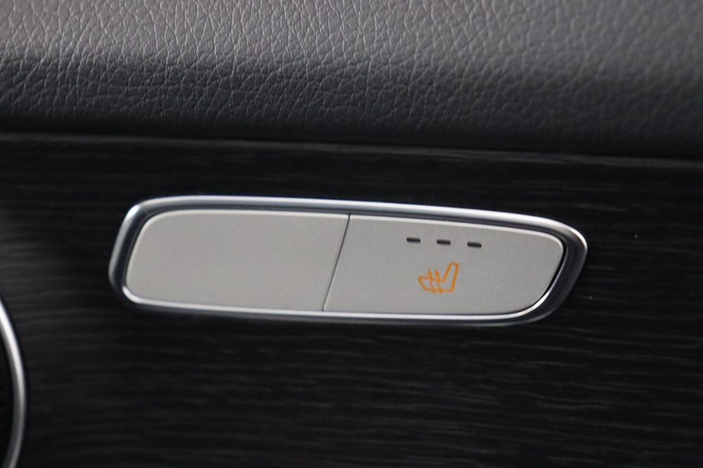 Used Mercedes-Benz GLC 2020 for sale - 76923320: Photo 20