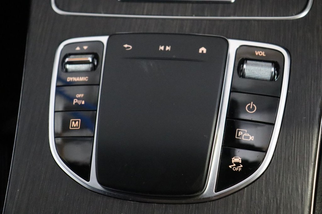 Used Mercedes-Benz GLC 2020 for sale - 76923320: Photo 33