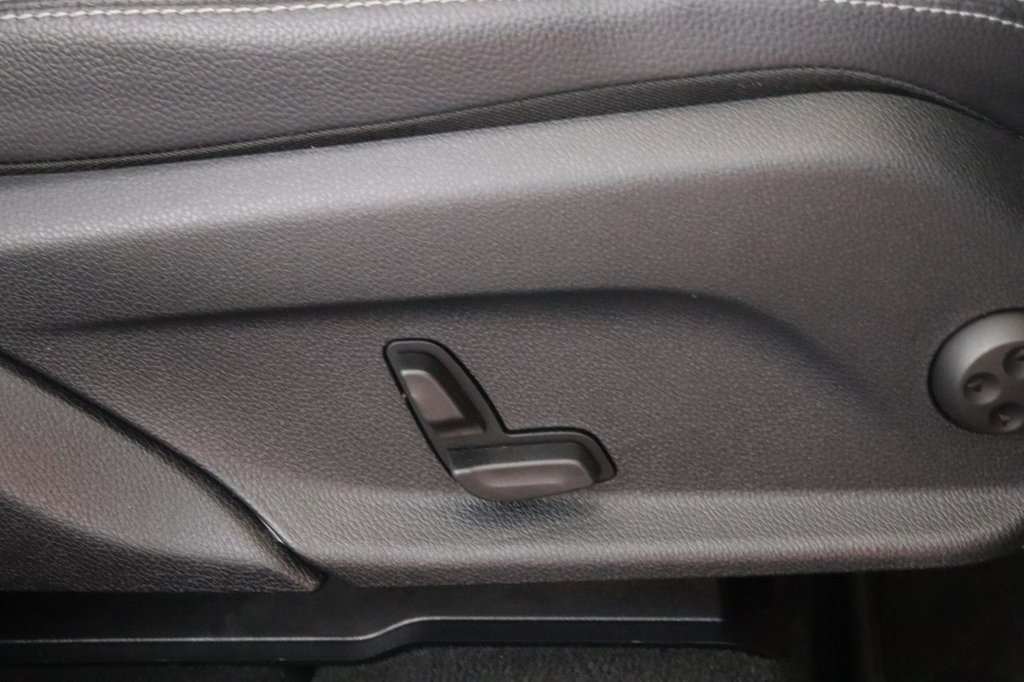 Used Mercedes-Benz GLC 2020 for sale - 76923320: Photo 38