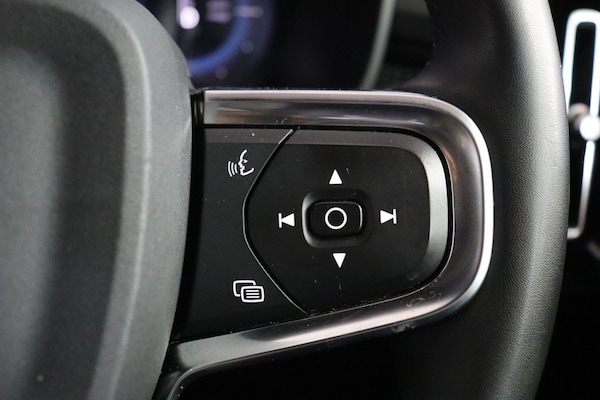 Used Volvo XC40 2021 for sale - 74877255: Photo 29