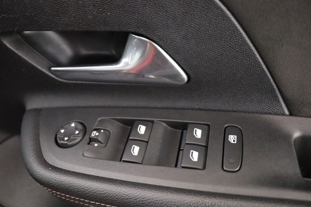 Used Vauxhall Mokka Electric 2022 for sale - 76841260: Photo 16