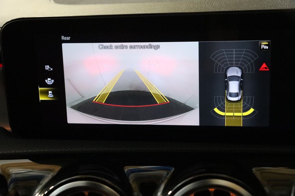 Used Mercedes-Benz CLA 2022 for sale - 76840937: Photo 2