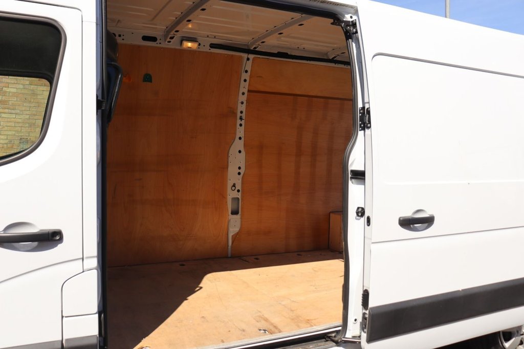 Used Nissan Interstar 2023 for sale - 74368012: Photo 2