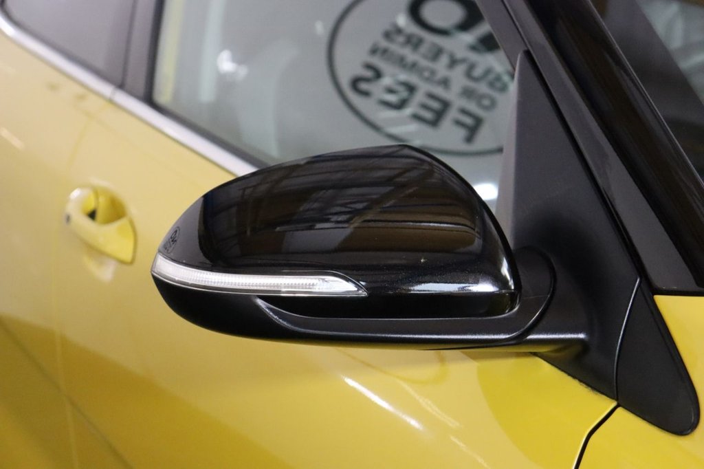 Used Kia Stonic 2018 for sale - 76291997: Photo 15