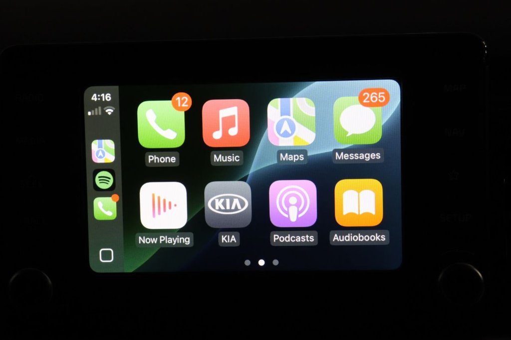 Used Kia Stonic 2018 for sale - 76291997: Photo 2