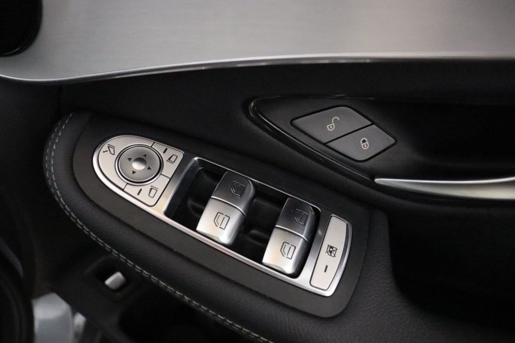 Used Mercedes-Benz GLC 2022 for sale - 76840856: Photo 7