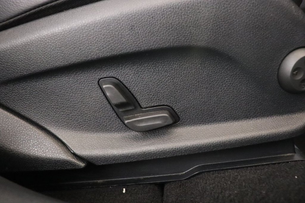 Used Mercedes-Benz GLC 2022 for sale - 76840856: Photo 9