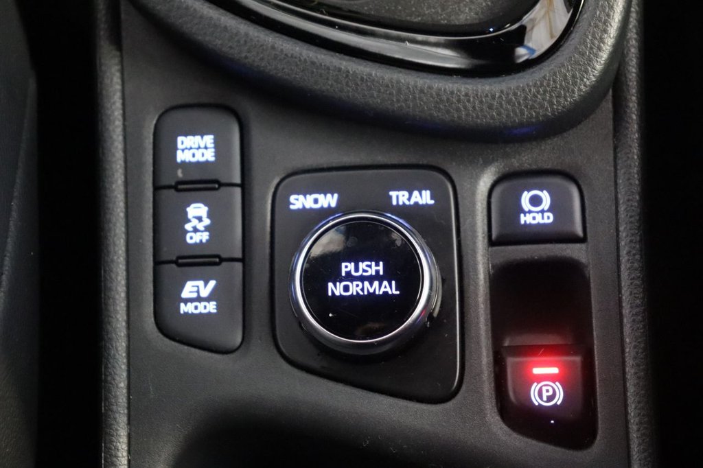 Used Toyota Yaris Cross 2022 for sale - 77276613: Photo 26