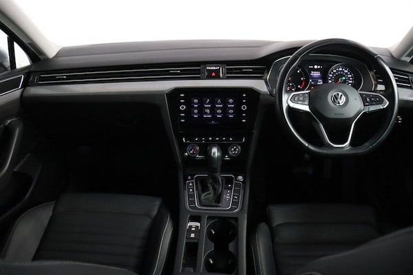 Used Volkswagen Passat 2020 for sale - 75206838: Photo 3