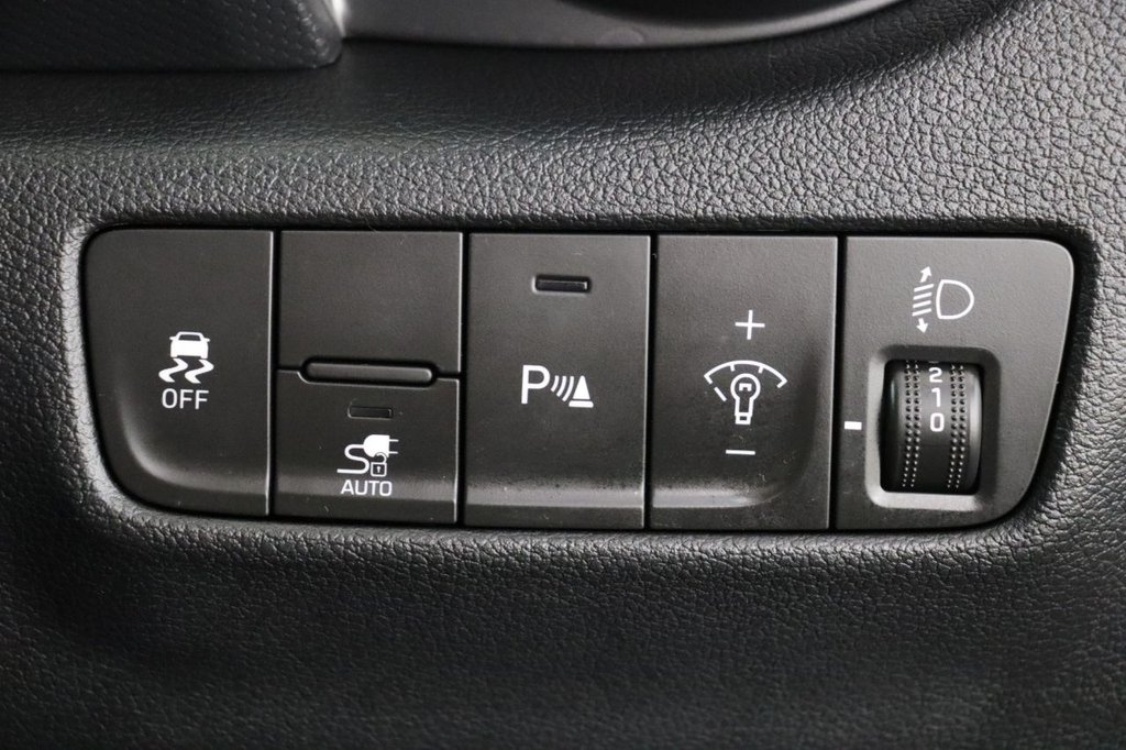 Used Hyundai KONA 2021 for sale - 76256479: Photo 35