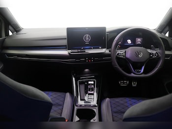 Used Volkswagen Golf 2025 for sale - 79023016: Photo