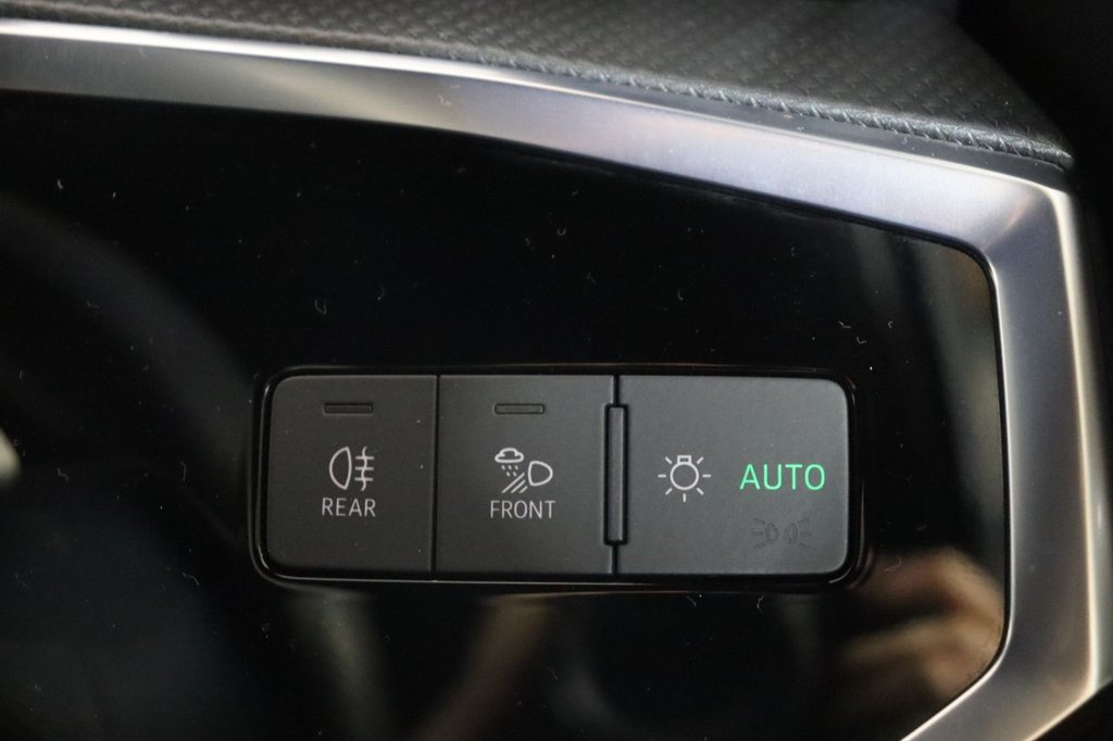 Used Audi Q3 2020 for sale - 76552088: Photo 37