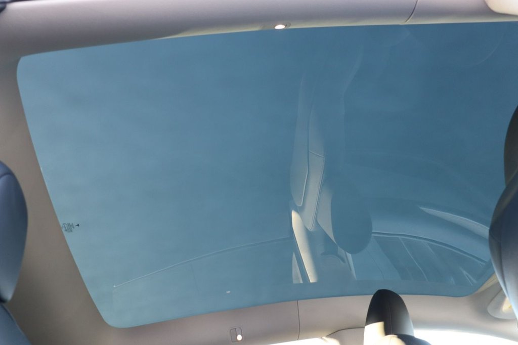 Used Tesla Model Y 2022 for sale - 77153511: Photo 2