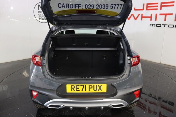 Used Kia Stonic 2022 for sale - 68792276: Photo 20