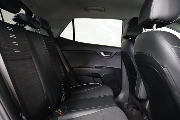 Used Kia Stonic 2022 for sale - 68792276: Photo 26