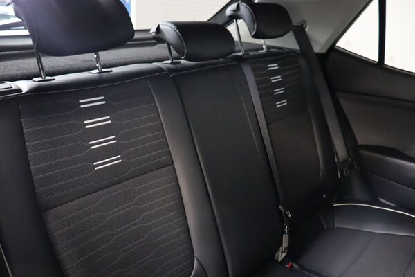 Used Kia Stonic 2022 for sale - 68792276: Photo 27