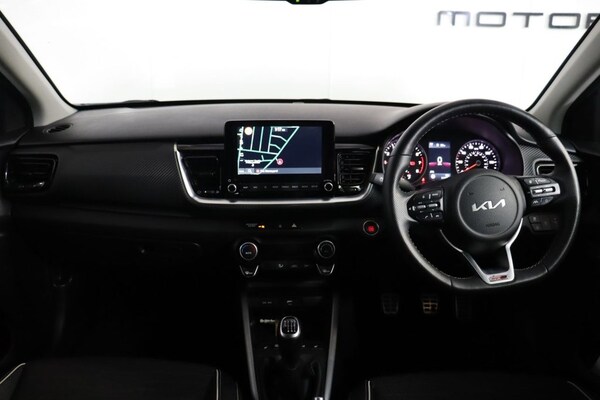 Used Kia Stonic 2022 for sale - 68792276: Photo 8