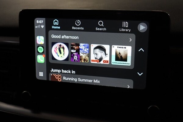 Used Kia Stonic 2022 for sale - 68792276: Photo 9