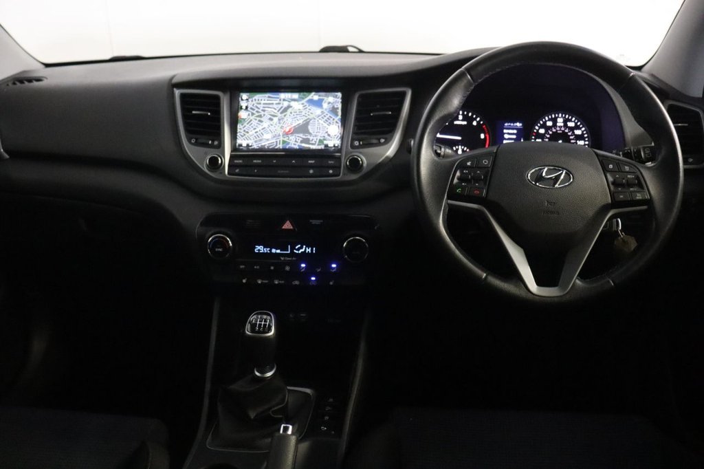 Used Hyundai TUCSON 2017 for sale - 77927256: Photo 3