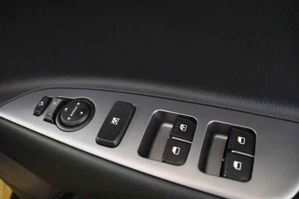Used Kia Stonic 2024 for sale - 71976513: Photo 15