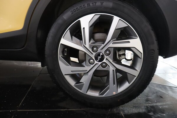Used Kia Stonic 2024 for sale - 71976513: Photo 28