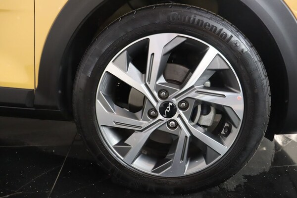 Used Kia Stonic 2024 for sale - 71976513: Photo 31