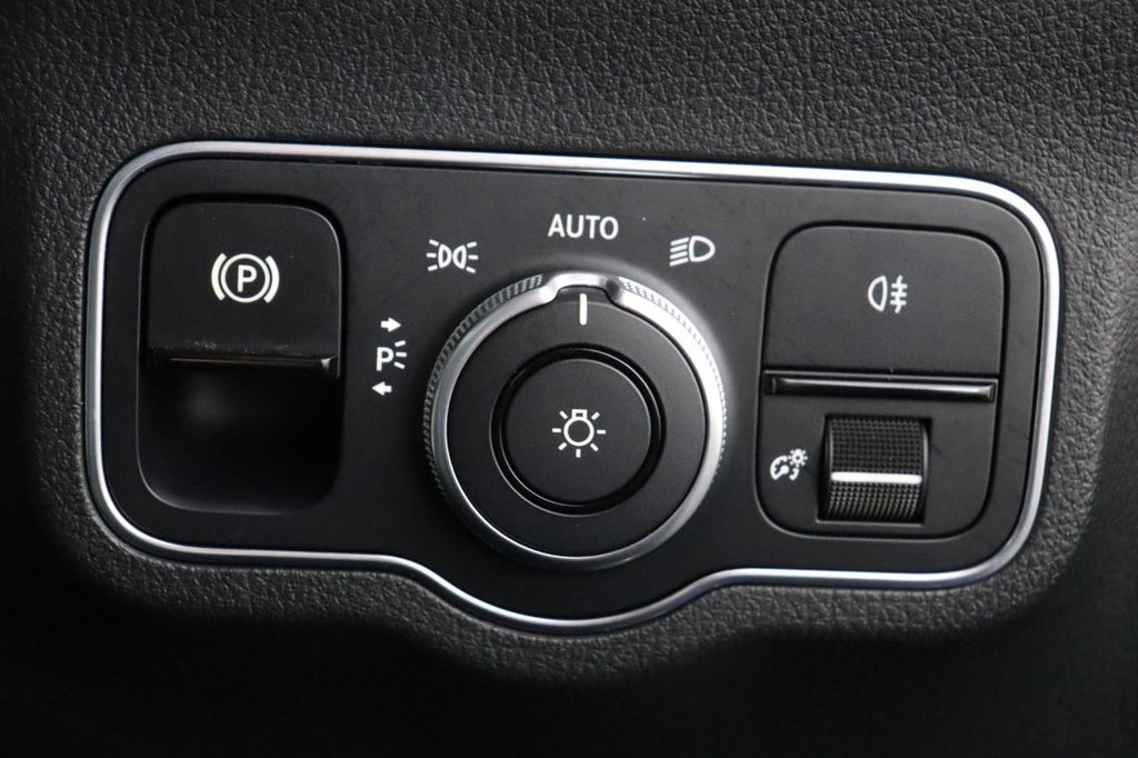 Used Mercedes-Benz B Class 2021 for sale - 76631721: Photo 42