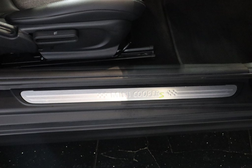 Used MINI Electric Hatch 2022 for sale - 77236549: Photo 32