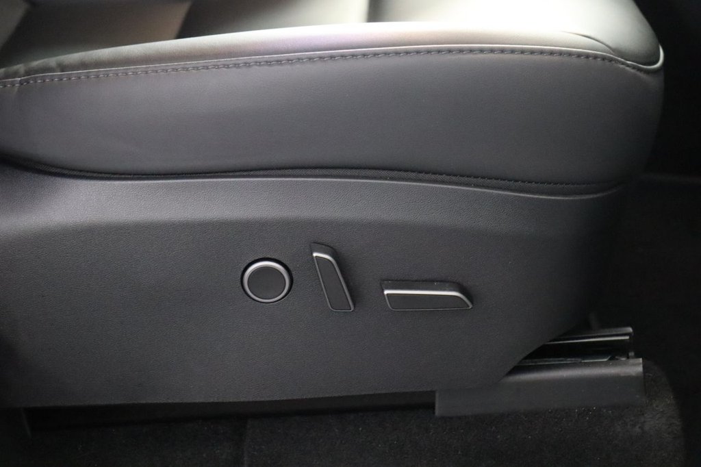 Used Tesla Model Y 2024 for sale - 77388799: Photo 32