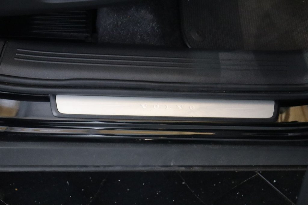 Used Volvo XC40 2020 for sale - 76454533: Photo 18