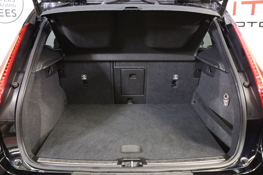 Used Volvo XC40 2020 for sale - 76454533: Photo 21