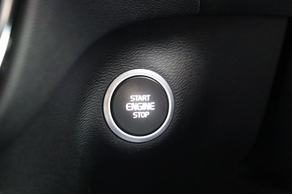 Used Volvo XC40 2020 for sale - 76454533: Photo 30