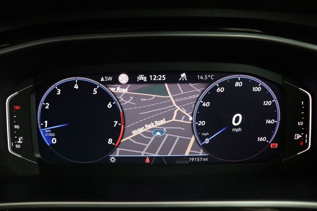 Used Volkswagen T-Roc 2023 for sale - 76430380: Photo 15