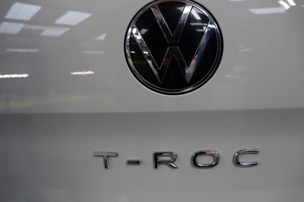 Used Volkswagen T-Roc 2023 for sale - 76430380: Photo 18
