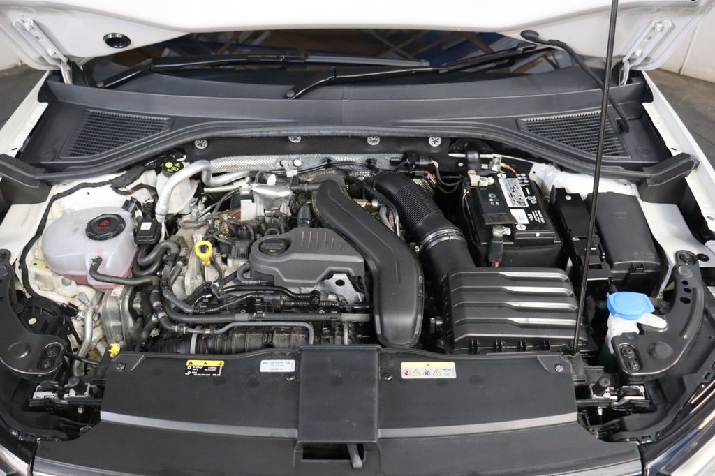 Used Volkswagen T-Roc 2023 for sale - 76430380: Photo 23