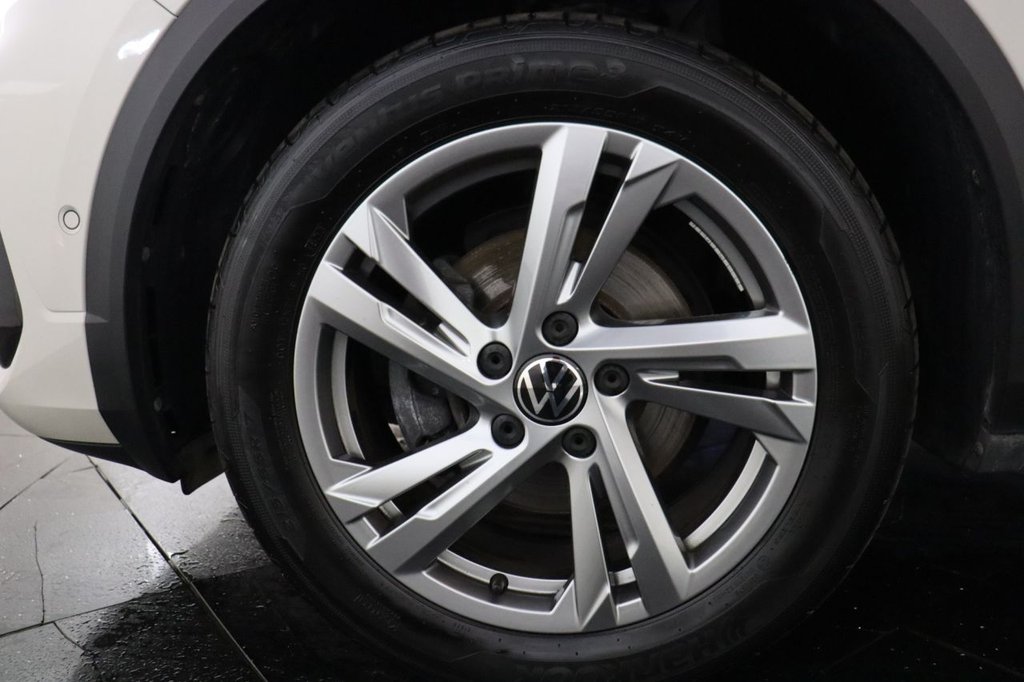 Used Volkswagen T-Roc 2023 for sale - 76430380: Photo 35