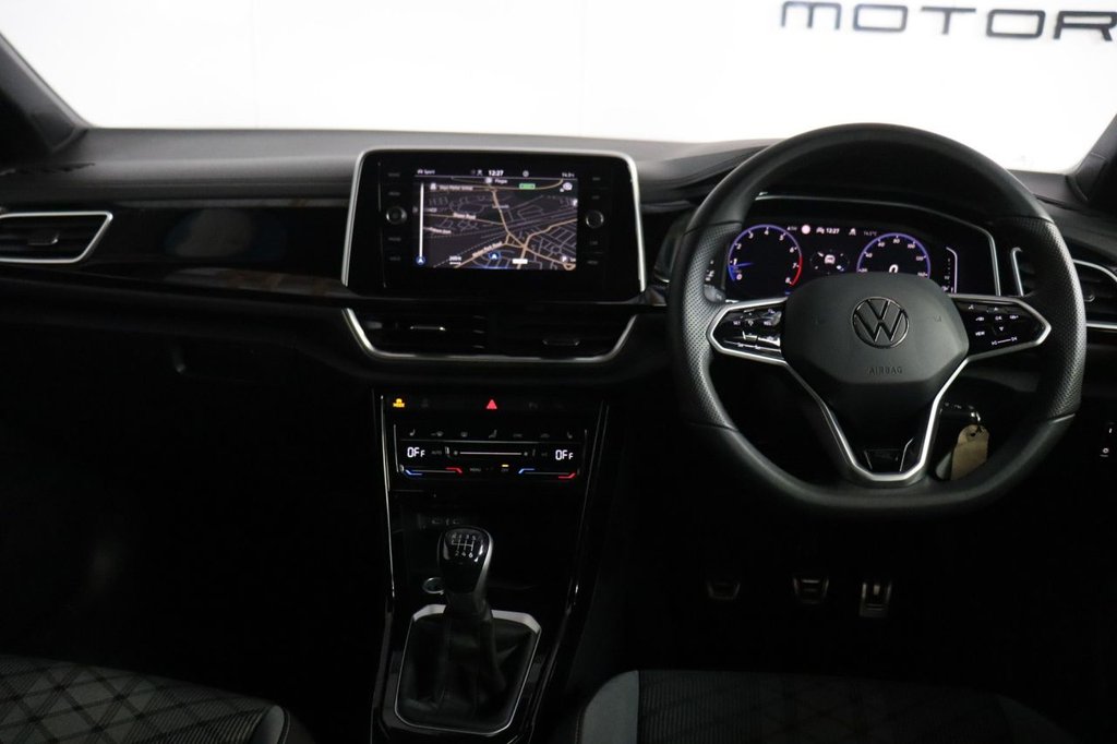 Used Volkswagen T-Roc 2023 for sale - 76430380: Photo 4