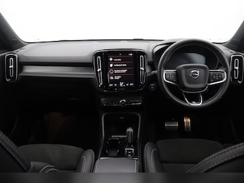 Used Volvo XC40 2019 for sale - 79370703: Photo