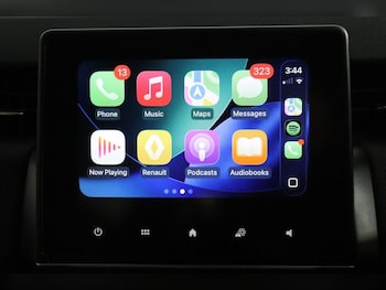 Used Renault Clio 2023 for sale - 77276612: Photo