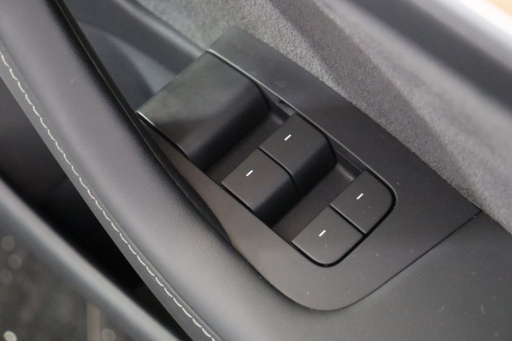 Used Tesla Model 3 2021 for sale - 76841350: Photo 19