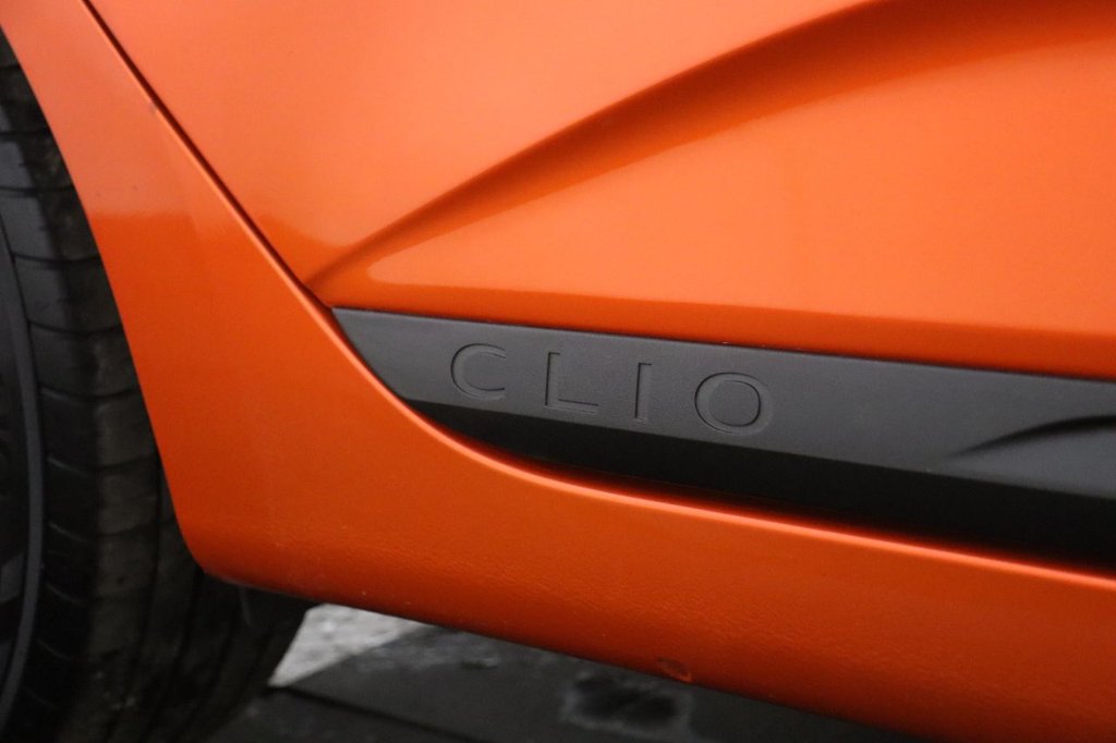 Used Renault Clio 2021 for sale - 77697966: Photo 16