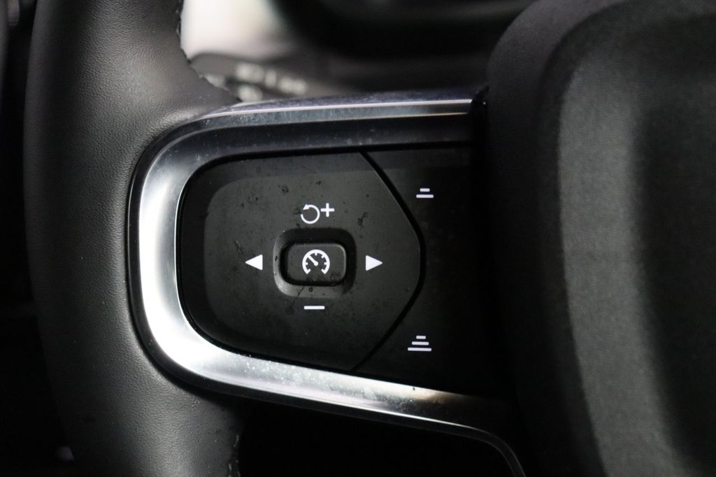 Used Volvo XC40 2025 for sale - 76361551: Photo 23