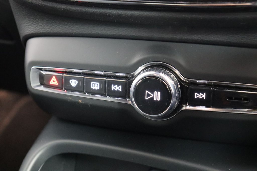 Used Volvo XC40 2025 for sale - 76361551: Photo 28