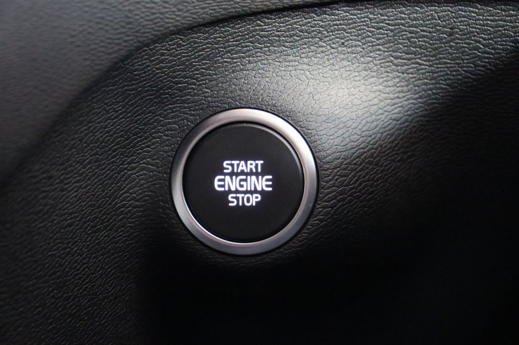 Used Volvo XC40 2025 for sale - 76361551: Photo 29