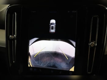 Used Volvo XC40 2025 for sale - 76361551: Photo