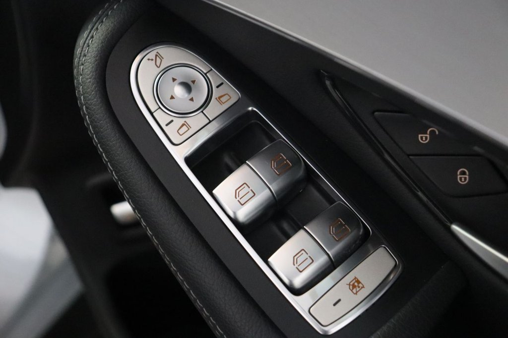 Used Mercedes-Benz GLC 2022 for sale - 76148008: Photo 36