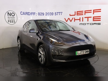 2023 (73) - RWD 5dr Auto